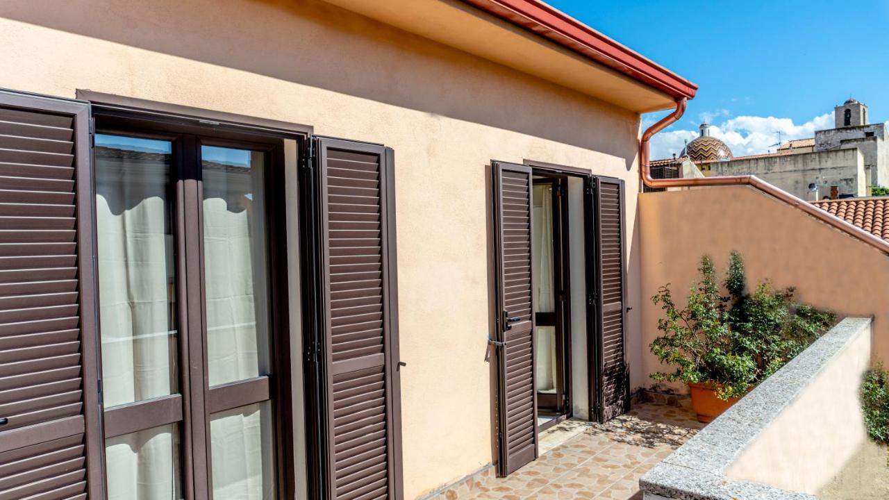 Sa Domu Downtown - Pms Casevacanze Олбия Екстериор снимка